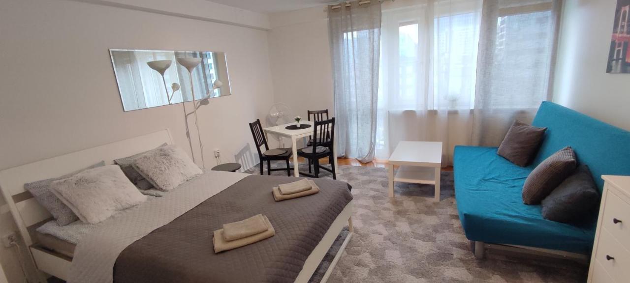 Top Apartamenty Centrum - Metro Rondo Onz วอร์ซอ ภายนอก รูปภาพ