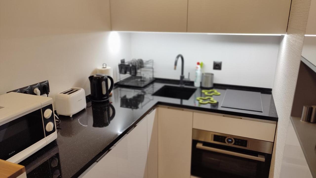 Top Apartamenty Centrum - Metro Rondo Onz วอร์ซอ ภายนอก รูปภาพ